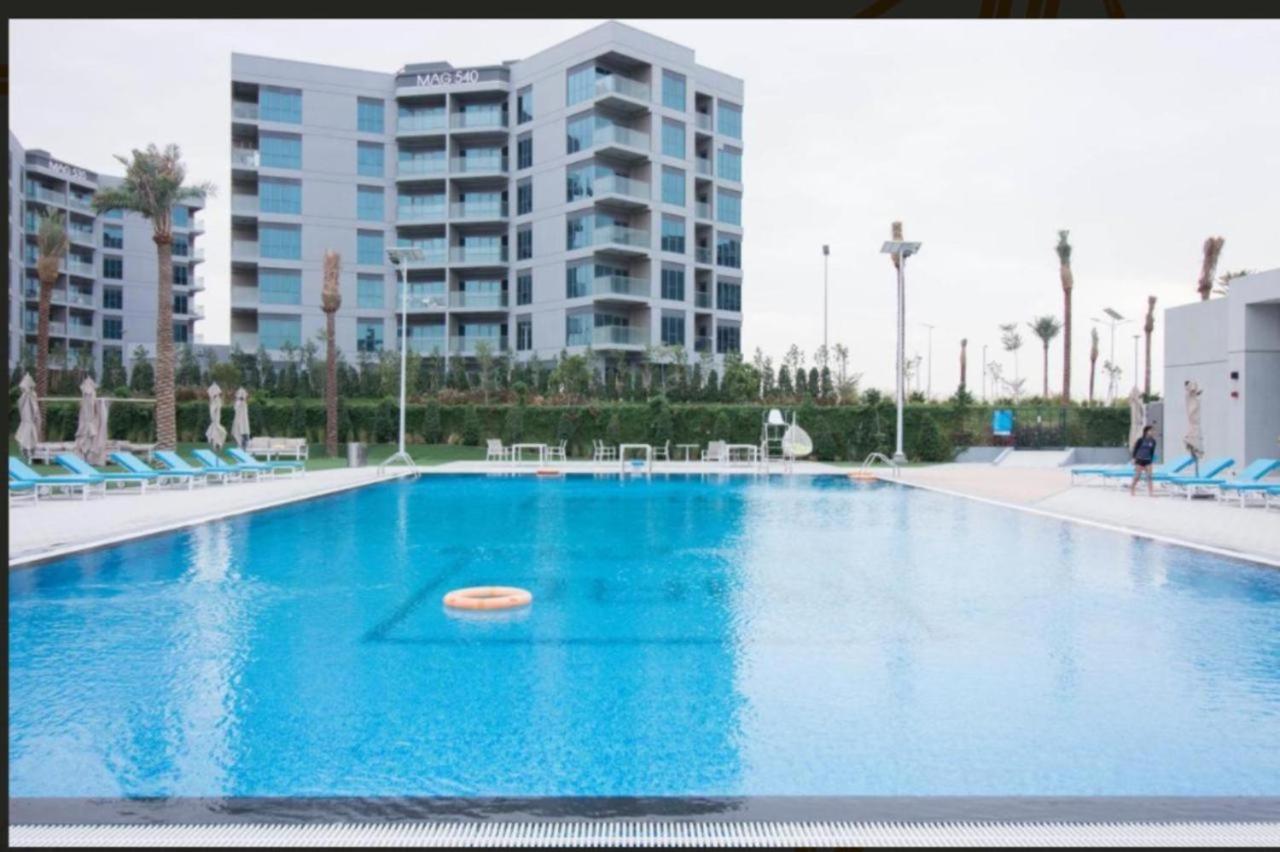 Elite Lux Holiday Homes - Cozy & Stylish 1 Bedroom With Huge Pools & World Class Gym Dubai Exteriör bild